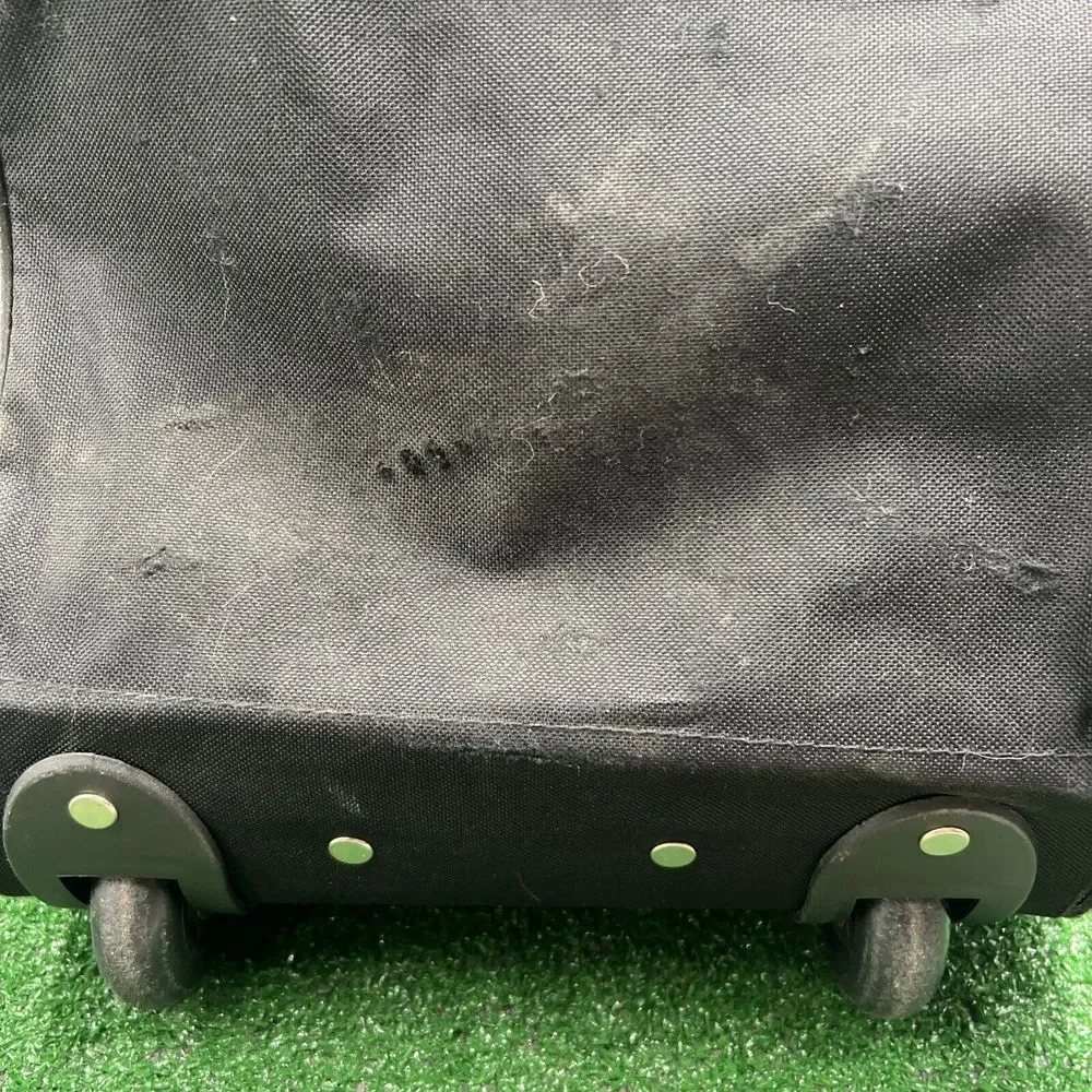Walt Disney 1971 World Black‎ Two Rolling Wheeled Duffle Bag See Pictures